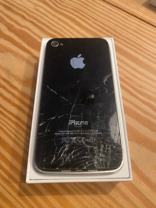 iPhone 4 Trasera Rota Negra