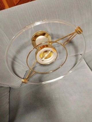Lámpara de techo platillo dorada