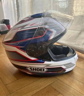 Casco de moto SHOEI. Talla L