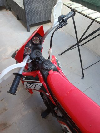 Moto Eléctrica Infantil 5-10 km/h