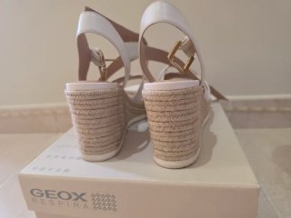 Sandalias Geox blancas