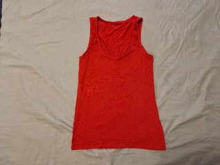 Camiseta de tirantes roja