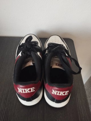 Nike Air Force 1 Negras