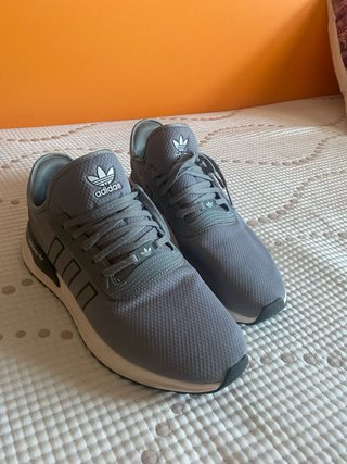 Zapatillas Adidas Grises