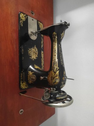Máquina de coser antigua Singer