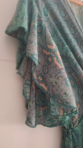 Vestido de seda estilo boho