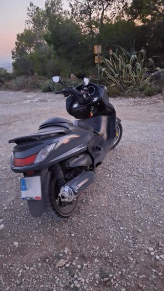 Yamaha Majesty 400cc Maxi Scooter