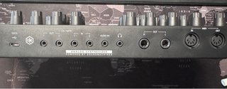 Sintetizador IK Multimedia Uno Synth Pro X