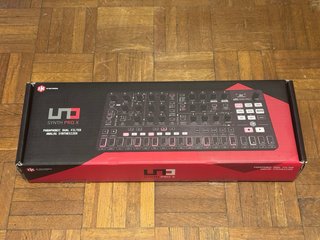 Sintetizador IK Multimedia Uno Synth Pro X