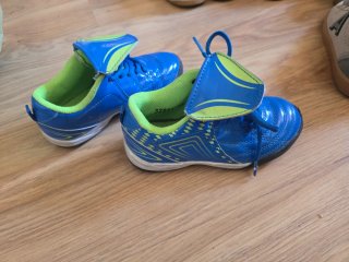 Botas de Fútbol para Niño