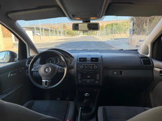 Volkswagen Touran 2011