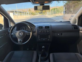 Volkswagen Touran 2011