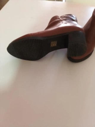 Botines Marrones con Tachuelas