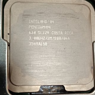 Placa Asrock 775v88 + pentium 4 630 + disipador