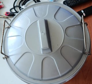 Cubo de basura / almacenaje 7L con tapa