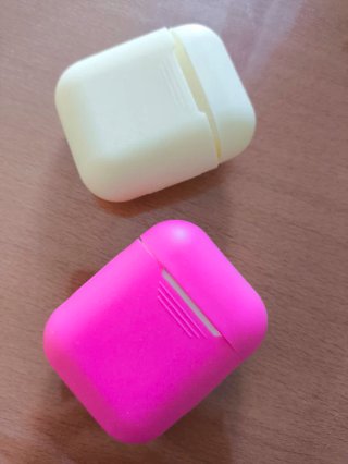 Apple AirPods 2 con estuche de carga