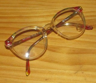 ANTIGUA MONTURA GAFAS BRAVE. VINTAGE. NUEVAS.