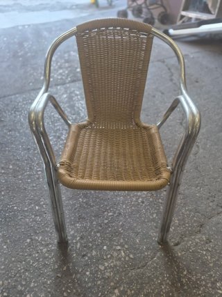 Set de Sillas de Aluminio y Ratán 5€ cada uno