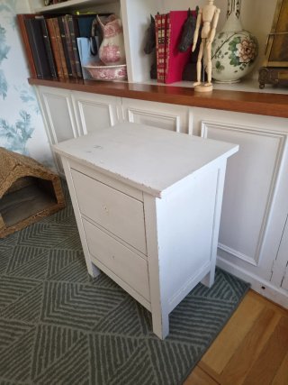 Mesita auxiliar blanca de madera