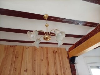 Lámpara de techo dorada antigua
