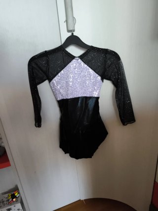 Malla patinaje artístico lentejuelas.Talla 4
