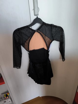 Malla patinaje artístico lentejuelas.Talla 4