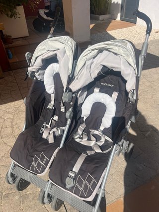 Carrito Gemelar Maclaren Negro y Gris