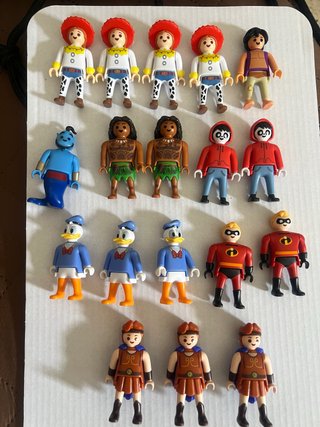 Figuras Disney Kinder