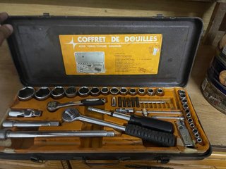 Caja de herramientas COFFRET DE DOUILLES