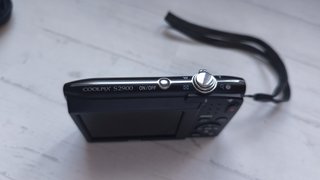 Nikon Coolpix S2900 cámara compacta + funda