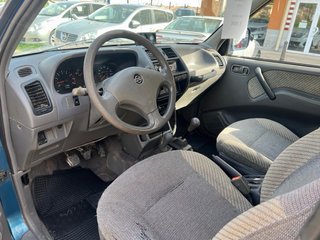 Nissan Terrano II 1998