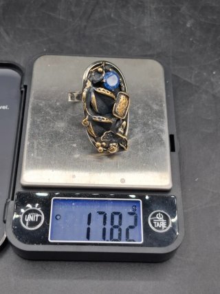 Anillo artístico en Plata 925 y piedras naturales.