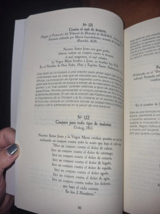 FÓRMULAS DE BRUJAS Y RECETAS MÁGICAS TOMO I: FÓ...