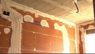 Rozas en paredes para instalaciones en Tortosa