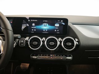 Mercedes GLA200D