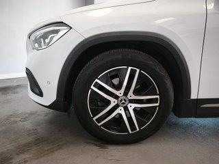 Mercedes GLA200D