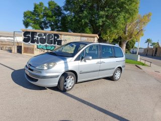 Peugeot 807 2005 ITV y caja recién hechas