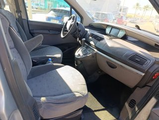 Peugeot 807 2005 ITV y caja recién hechas