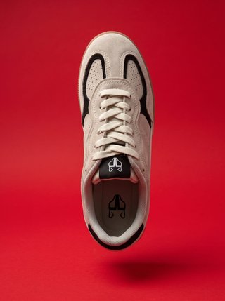 Zapatillas Beige y Negro