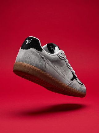 Zapatillas Beige y Negro