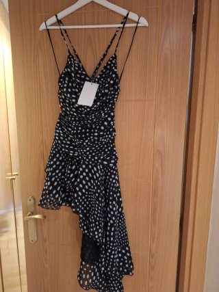 Vestido Zara viral lunares nuevo a etiqueta