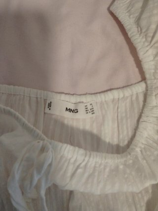 Blusa Mango blanca manga larga