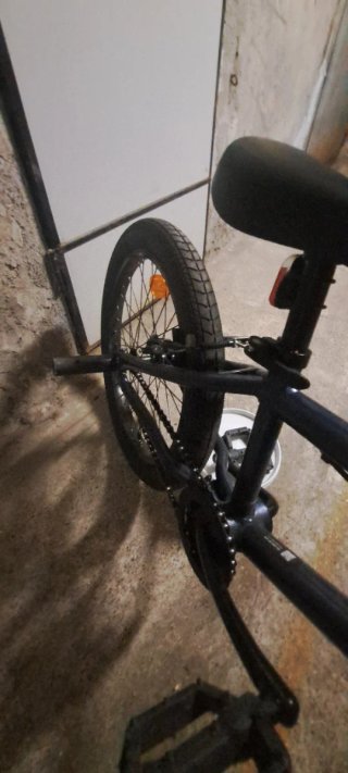 Bicicletta BMX blu