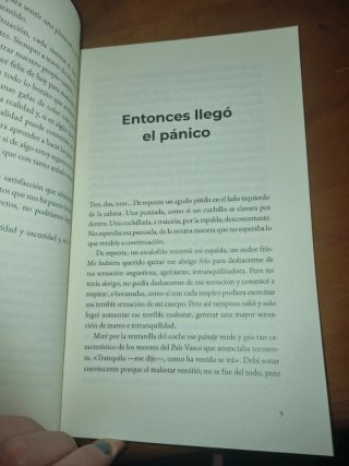 Abrazando mi oscuridad (Spanish Edition)