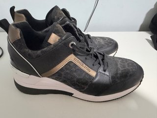 Zapatillas Michael Kors con Plataforma
