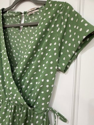 Mono verde lunares Pull&Bear Talla M