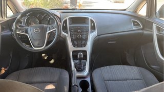Opel Astra 2010