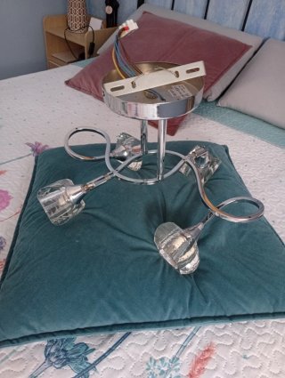 Lámpara de techo de cristal y metal
