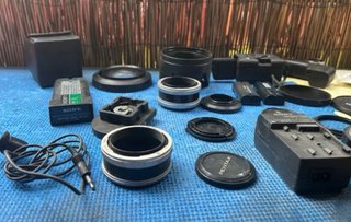 Lote de accesorios y material de fotografía