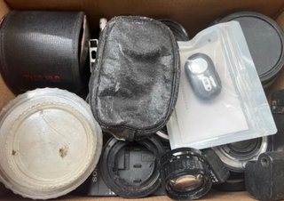 Lote de accesorios y material de fotografía